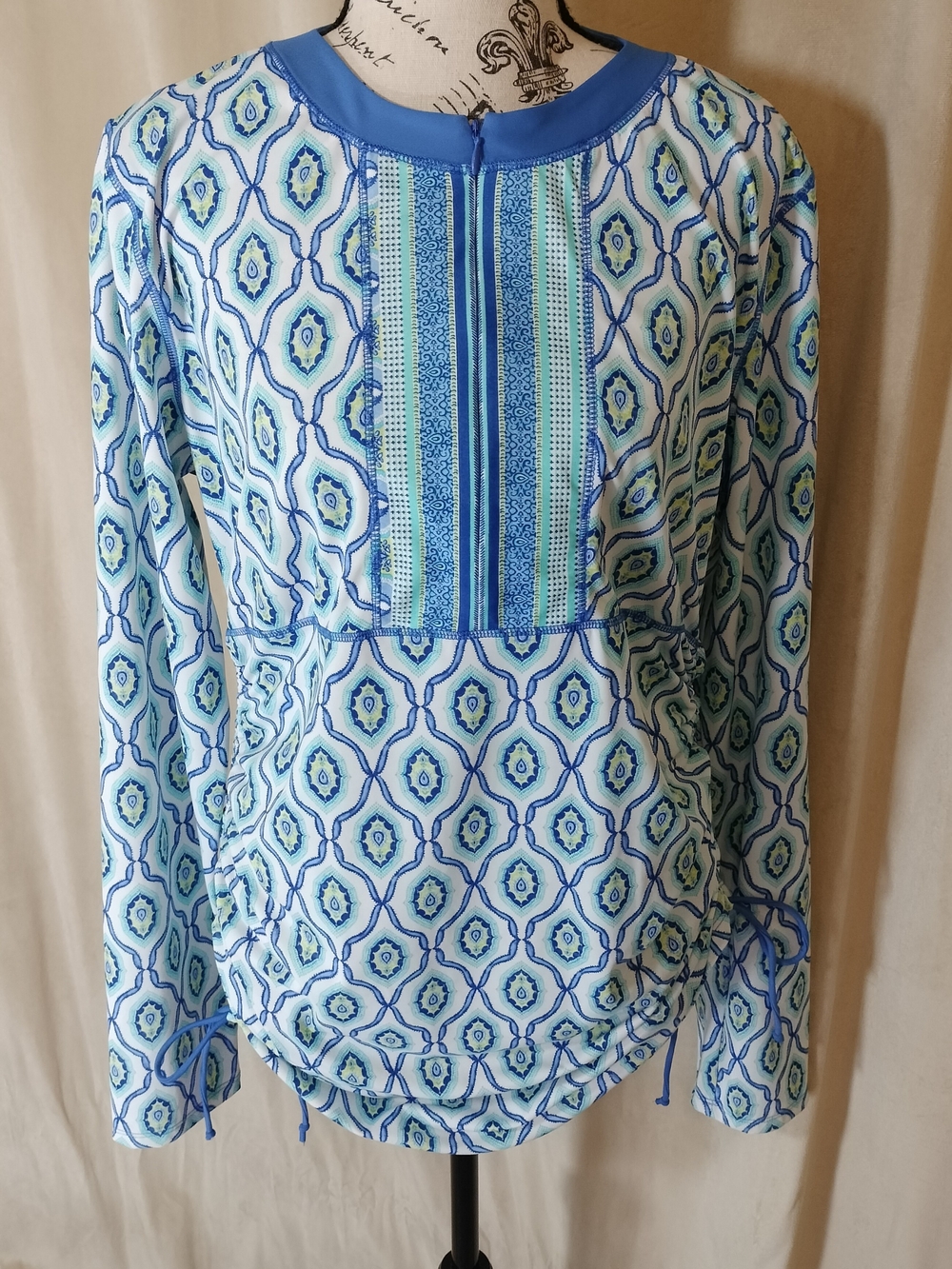 NWOT! Cabana Life Women's Long-Sleeve Zipper Rashguard. Size XL